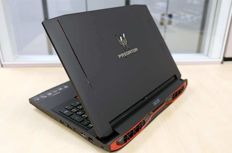 Laptop Acer cũng đã bắt đầu sử dụng chuẩn kết nối Thunderbolt.