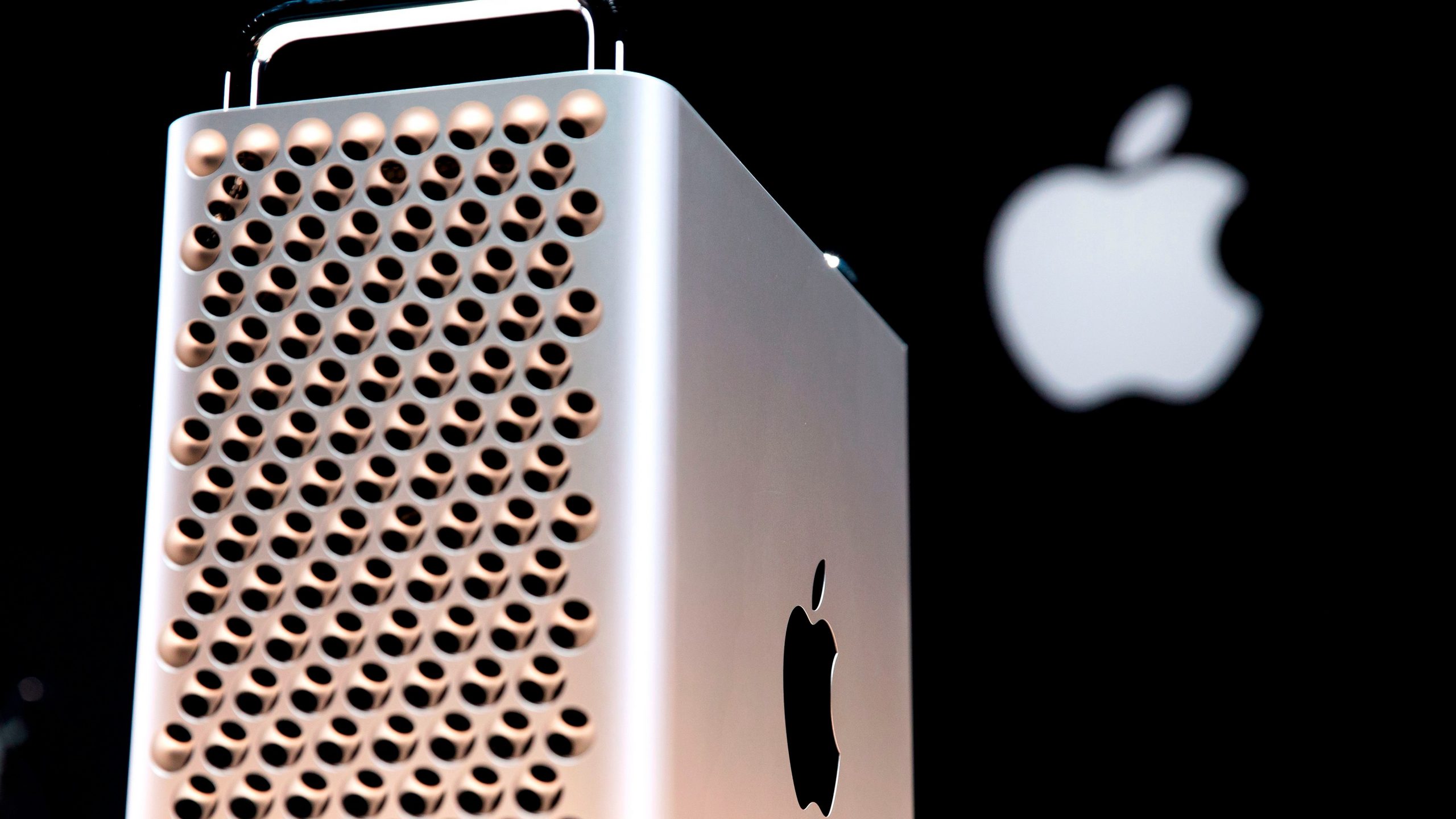 Apple làm mới Mac Pro với module Card đồ họa 2 nhân GPU của AMD